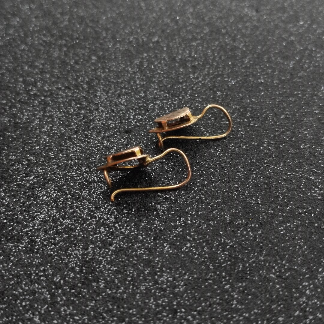 ARETES PAR ORO 8 K 1.8 GRMS (SEMINUEVO)