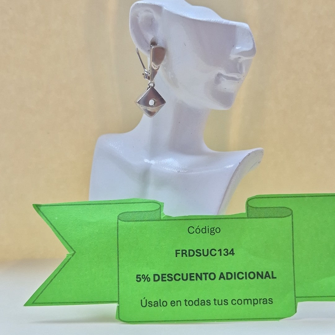 ARETES PAR ORO 10 K 4.4 GRMS (SEMINUEVO)