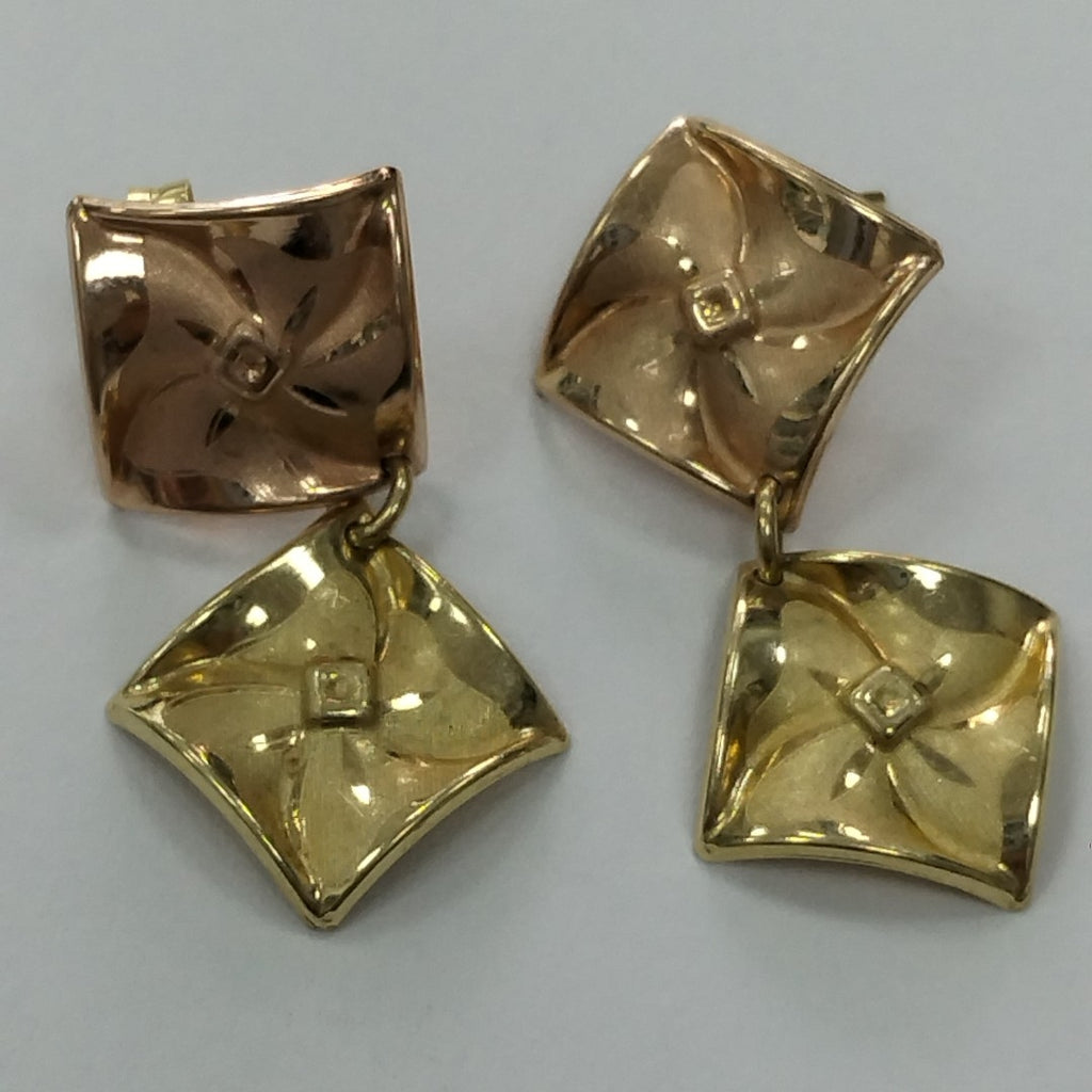 ARETES PAR ORO COMBINADO 14 K 2,70 GRMS (SEMINUEVO)