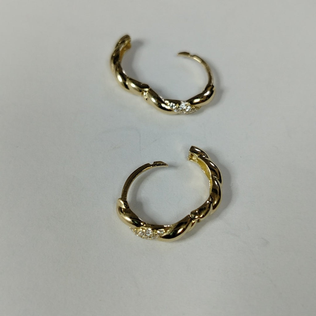 HUGGIES ORO 14K 2.1 (NUEVO)
