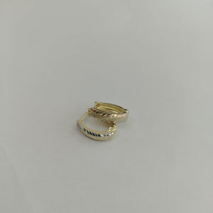 HUGGIES ORO 14K 1.1 (NUEVO)
