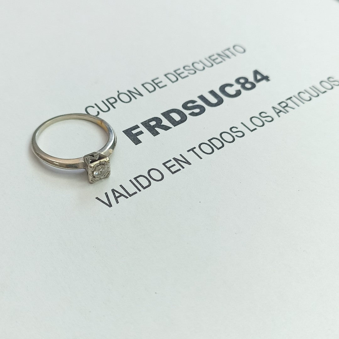 SOLITARIO ORO BLANCO 14 K 3 GRMS (SEMINUEVO)