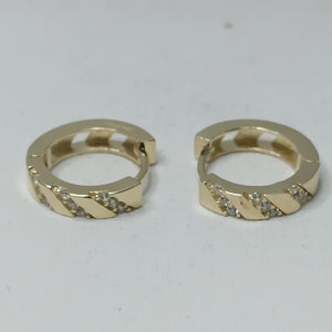 ARETES HUGGIES CON CIRCONIAS 14K 2.3 GR (NUEVO)