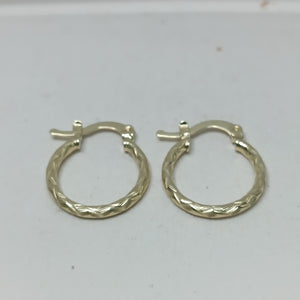 ARETES ARRACADAS TRENZADAS 14K 18 1.6 GR (NUEVO)