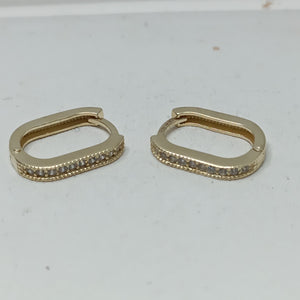 ARETES HUGGIES OVALADA C CIRCONIAS 14K 2.4 GR (NUEVO)