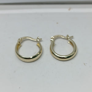 ARETES TEJIDO ARRACADAS LISAS 14K 2.2 GR (NUEVO)