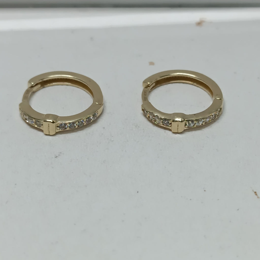 ARETES HUGGIES C CIRCONIA 14K 1.8 GR (NUEVO)