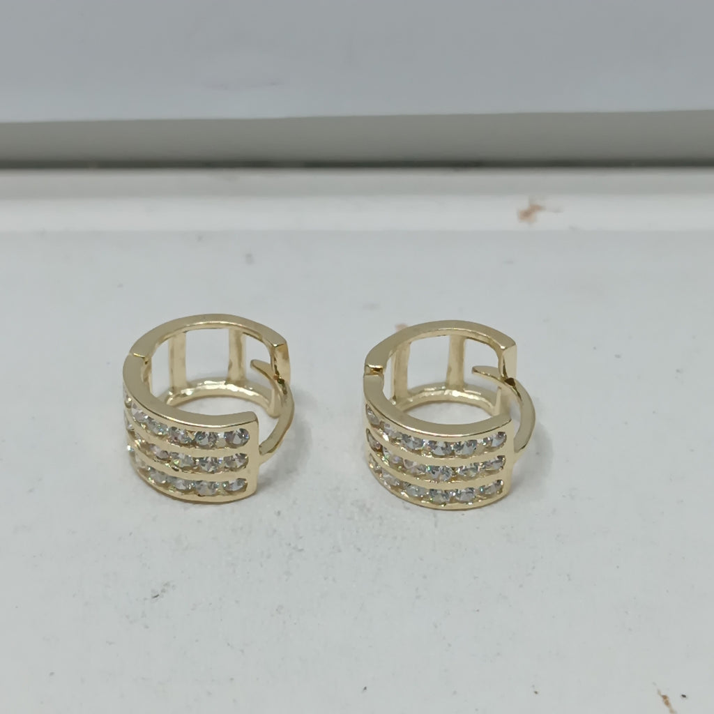 ARETES HUGGIES C CIRCONIA 14K 2.2 GR (NUEVO)