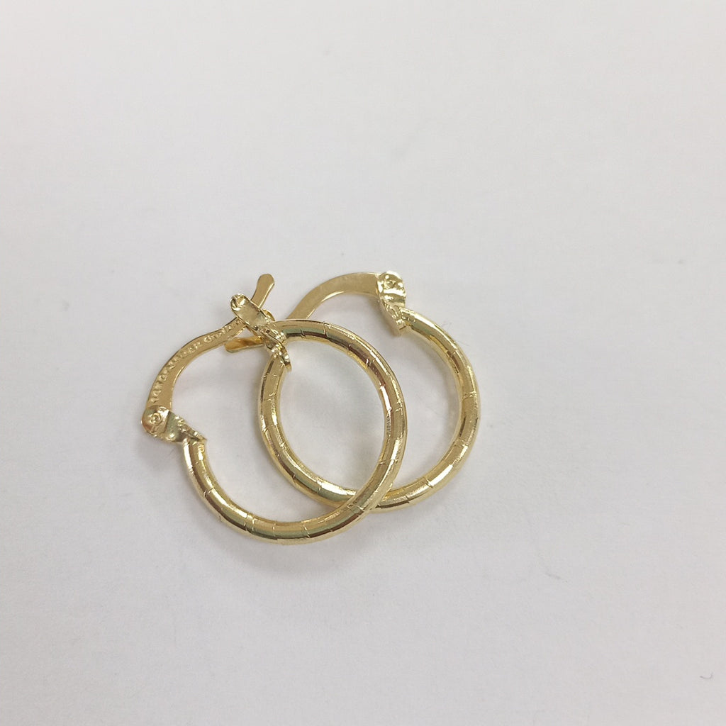 ARETES ARRACADAS ESTRIADAS 14K 1.4 GR (NUEVO)