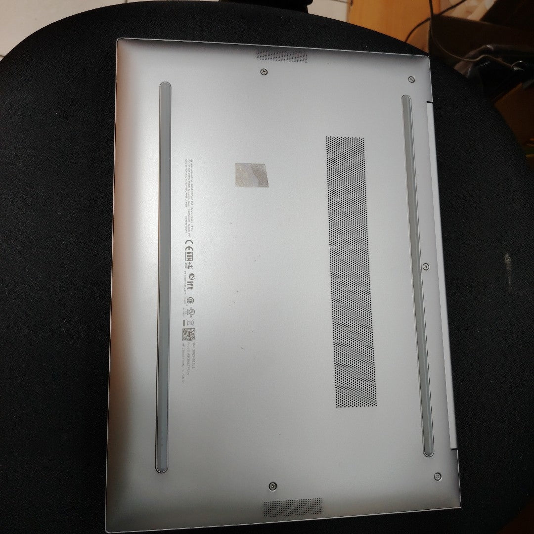 LAPTOP HP ZBOOK FIREFLY 14 G11 (2024) 512 GB SSD 16 GB RAM (SEMINUEVO)