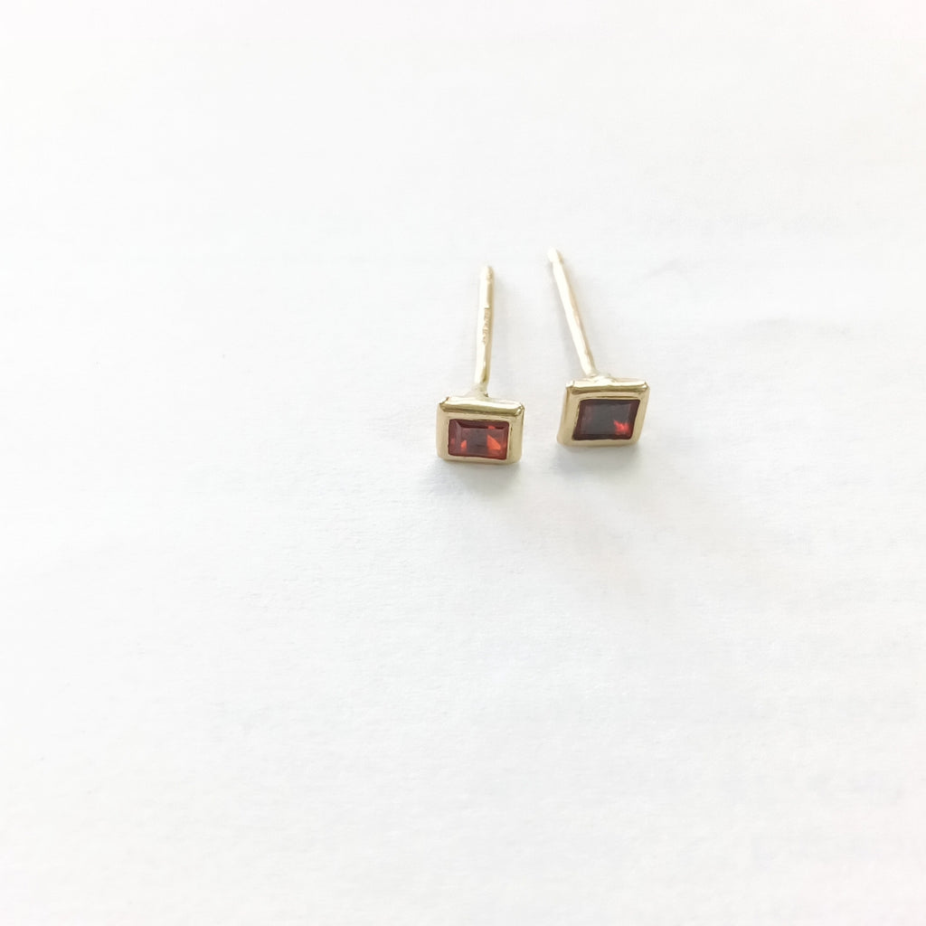 BROQUELES PAR ORO 14 K 0,70 GRMS (SEMINUEVO)