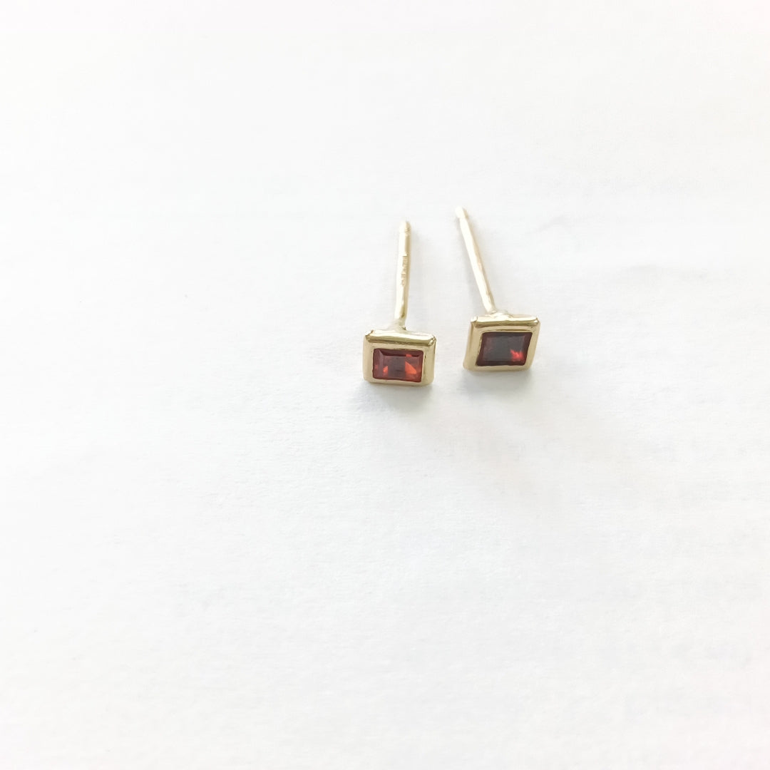 BROQUELES PAR ORO 14 K 0,70 GRMS (SEMINUEVO)
