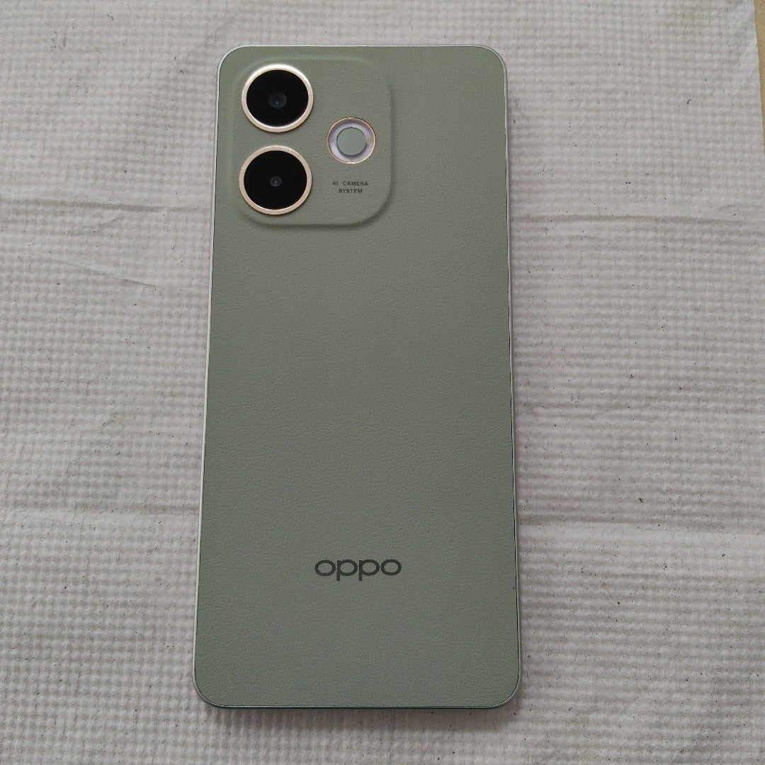 CELULAR OPPO A5 PRO CPH2711 (2025) 256 GB 8 GB RAM (SEMINUEVO)