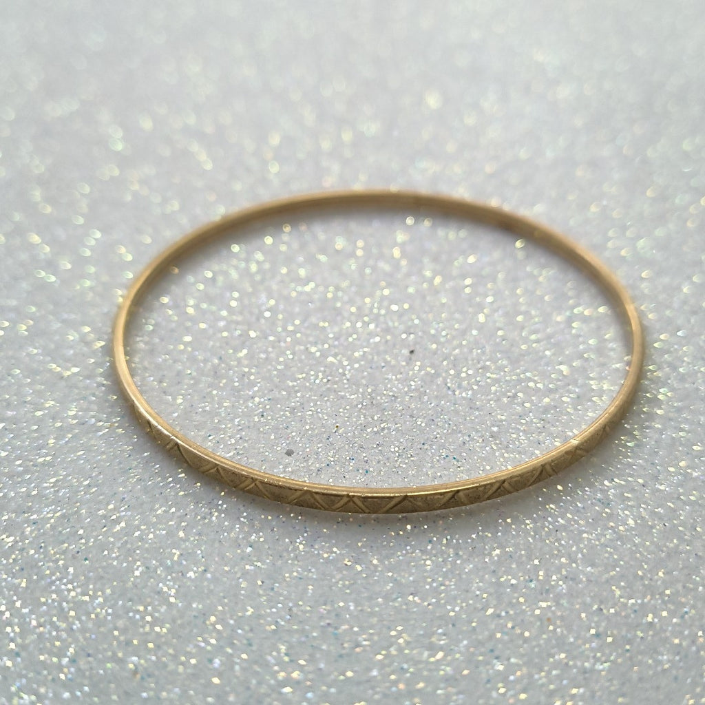 PULSERA RIGIDA ORO 10 K 4.4 GRMS (SEMINUEVO)