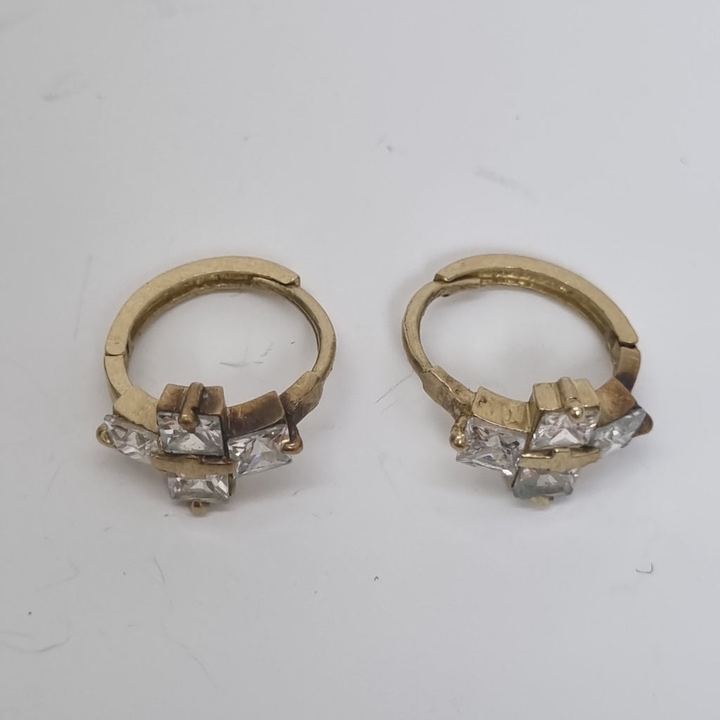 ARRACADAS PAR ORO 10 K 2.5 GRMS (SEMINUEVO)