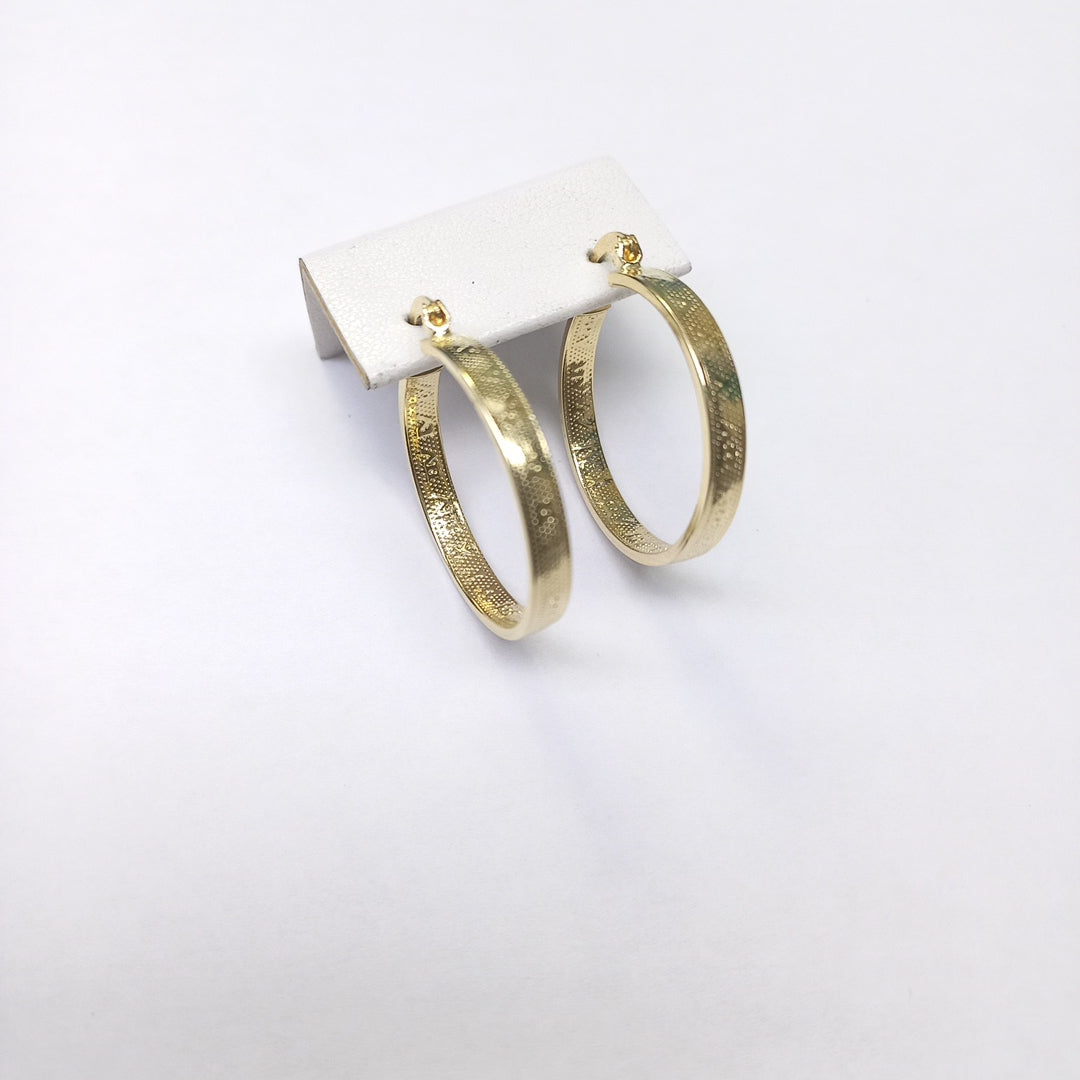 ARETES ARRACADAS TROQUELADA 14K 2.7 GR (NUEVO)