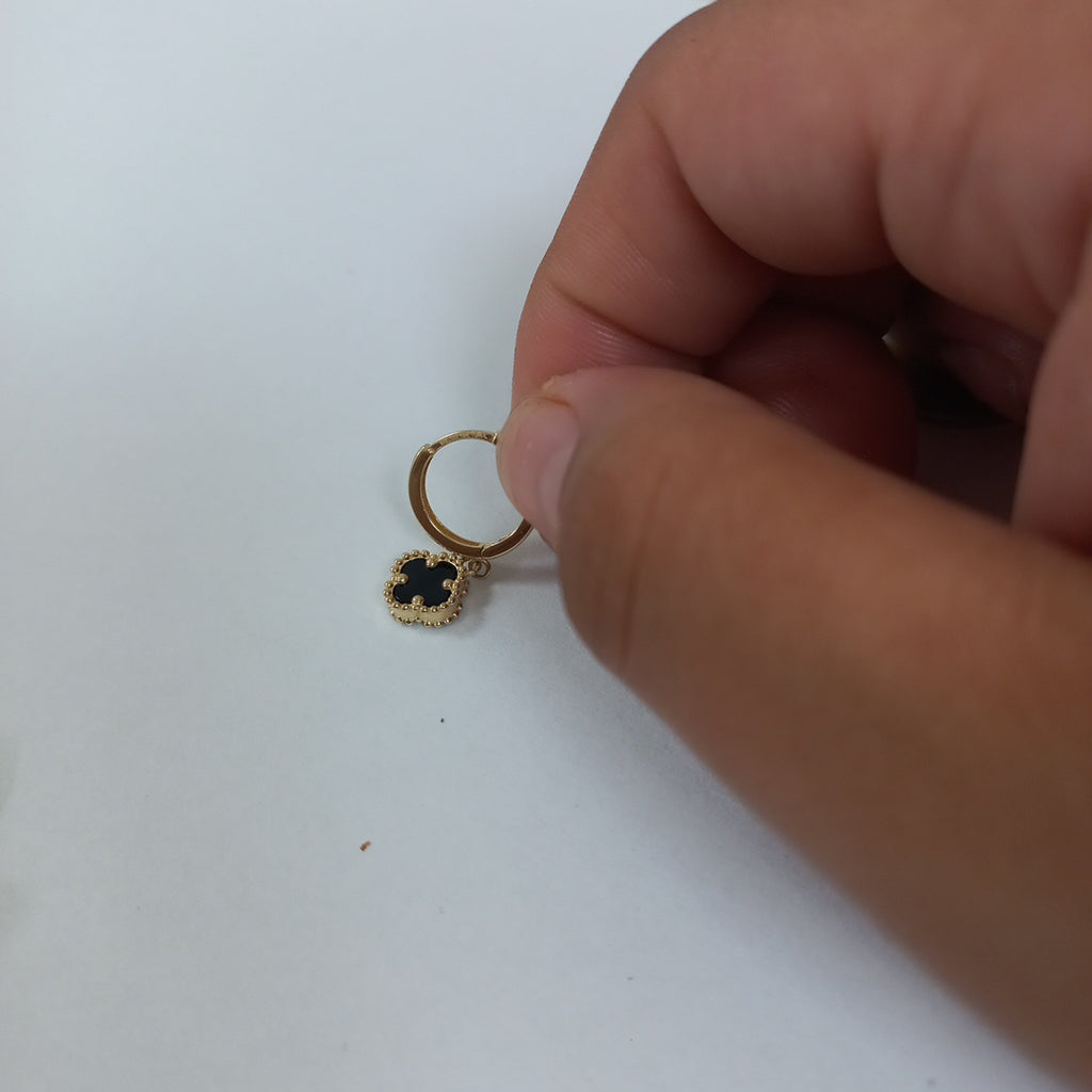 HUGGIES ORO 14K 2.1 (NUEVO)