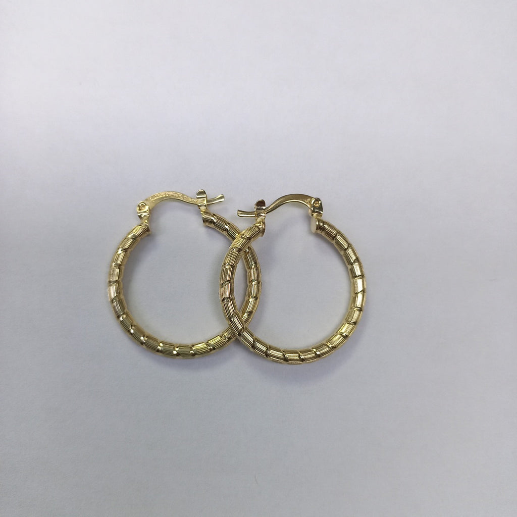 ARETES ARRACADAS LABRADAS 14K 3.2 GR (NUEVO)