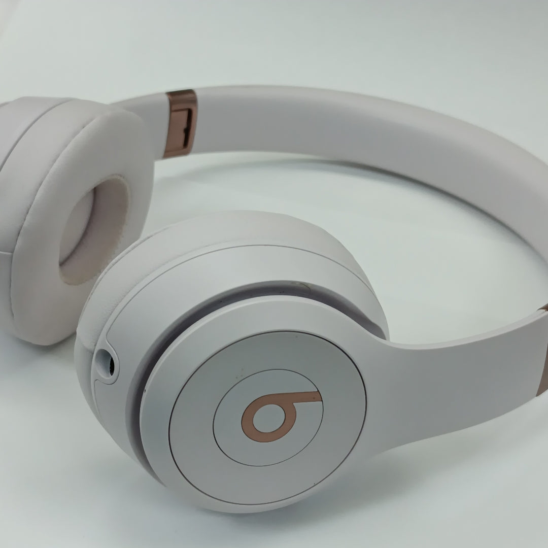 AUDIFONOS BEATS SOLO 4 INALAMBRICO ON EAR (SEMINUEVO)