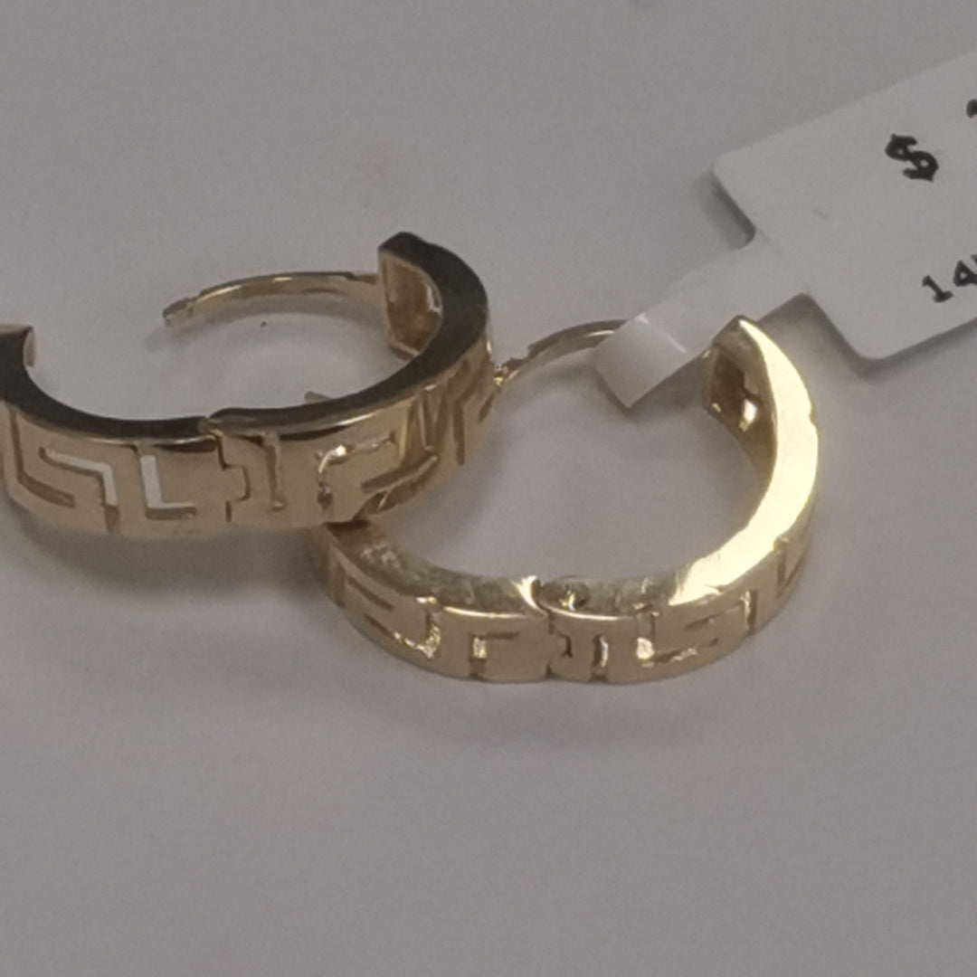 HUGGIES ORO 14K 2.4 (NUEVO)