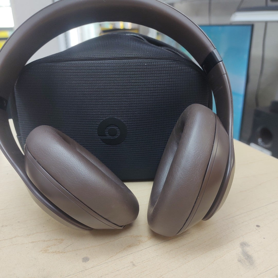 AUDIFONOS BEATS STUDIO PRO INALAMBRICO OVER EAR (SEMINUEVO)