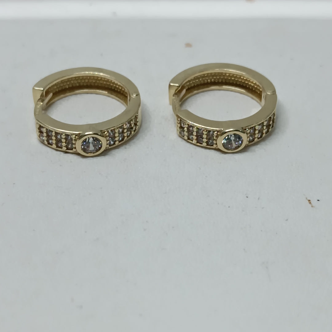 ARETES ARRACADAS C CIRCONIAS 10K 2.6 GR (NUEVO)