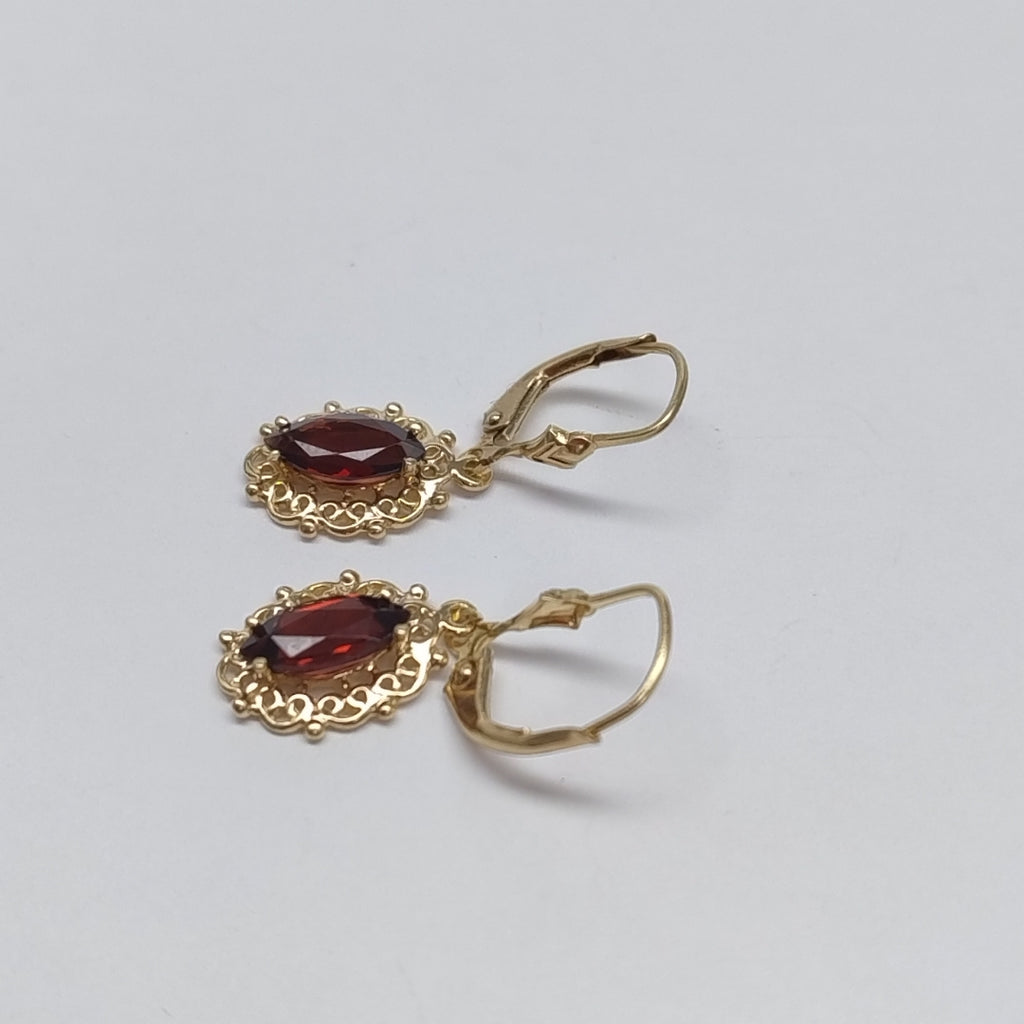 ARETES PAR ORO 14 K 2.8 GRMS (SEMINUEVO)