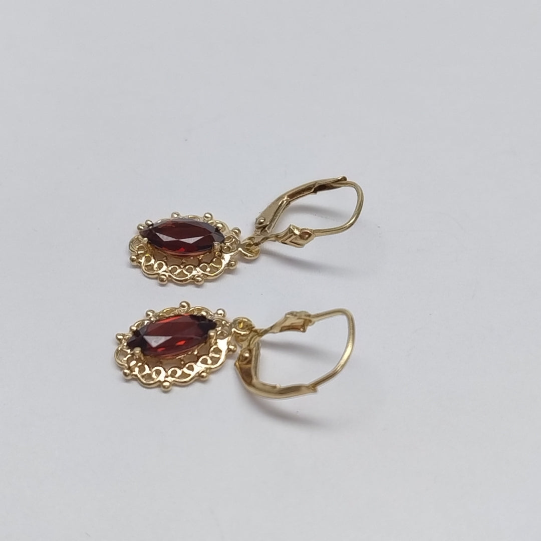 ARETES PAR ORO 14 K 2.8 GRMS (SEMINUEVO)