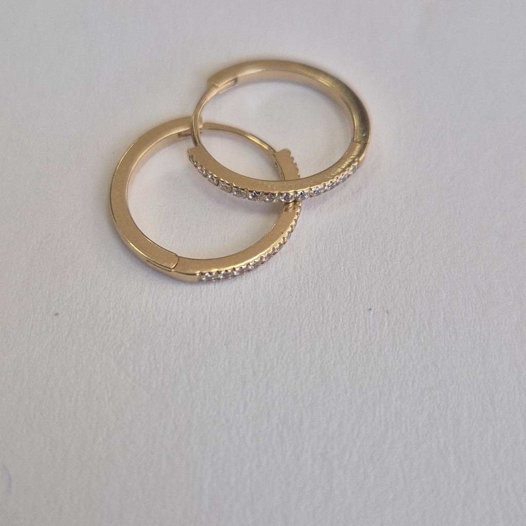 HUGGIES ORO 14K 1.4 (NUEVO)