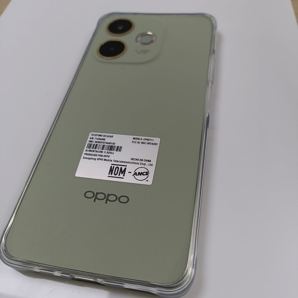 CELULAR OPPO A5 PRO CPH2711 (2025) 256 GB 8 GB RAM (SEMINUEVO)