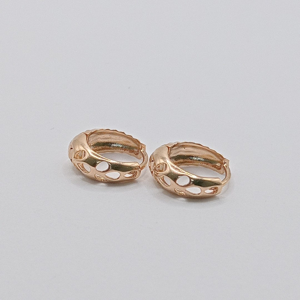 HUGGIES ORO 14K 2 (NUEVO)