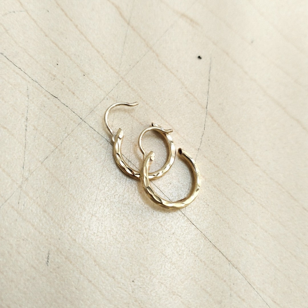 ARRACADAS PAR ORO 14 K 0.9 GRMS (SEMINUEVO)