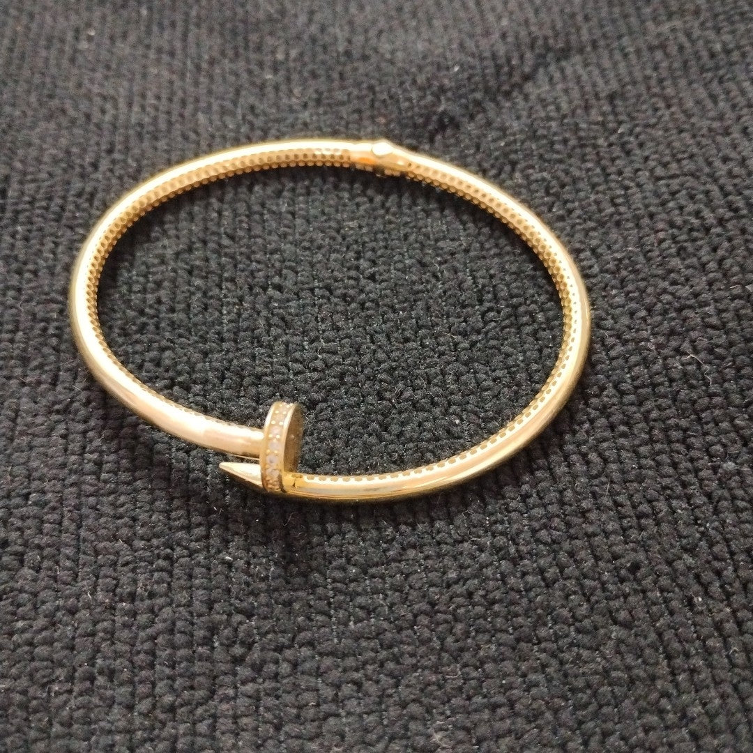 PULSERA RIGIDA ORO 10 K 9.1 GRMS (SEMINUEVO)