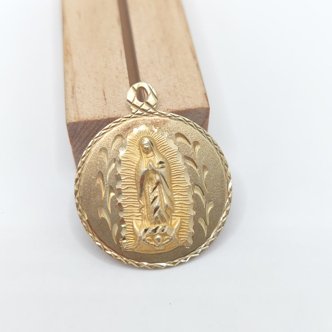 MEDALLA RELIGIOSA ORO 10 K 4.5 GRMS (SEMINUEVO)