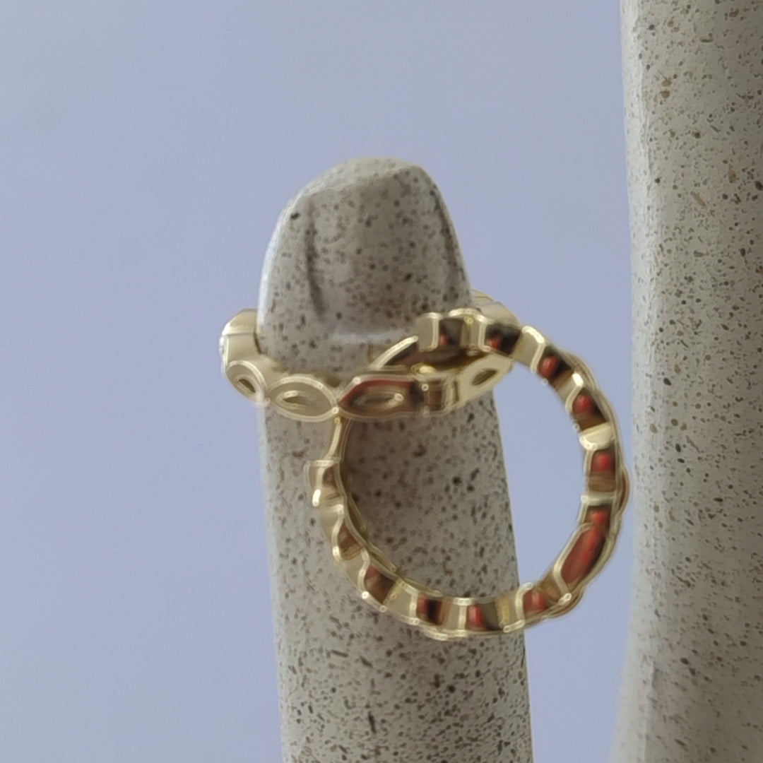 HUGGIES ORO 14K 2.1 (NUEVO)