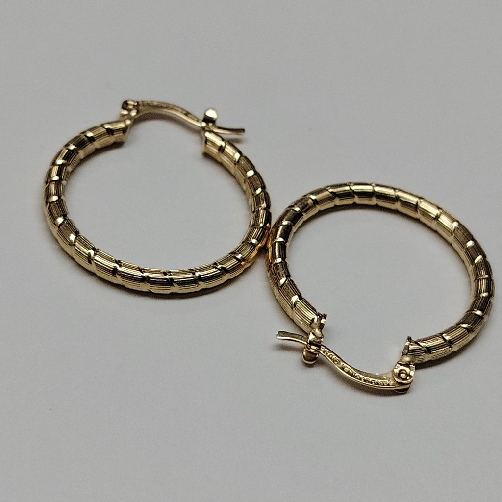 ARETES ARRACADAS LABRADAS 14K 3.3 GR (NUEVO)