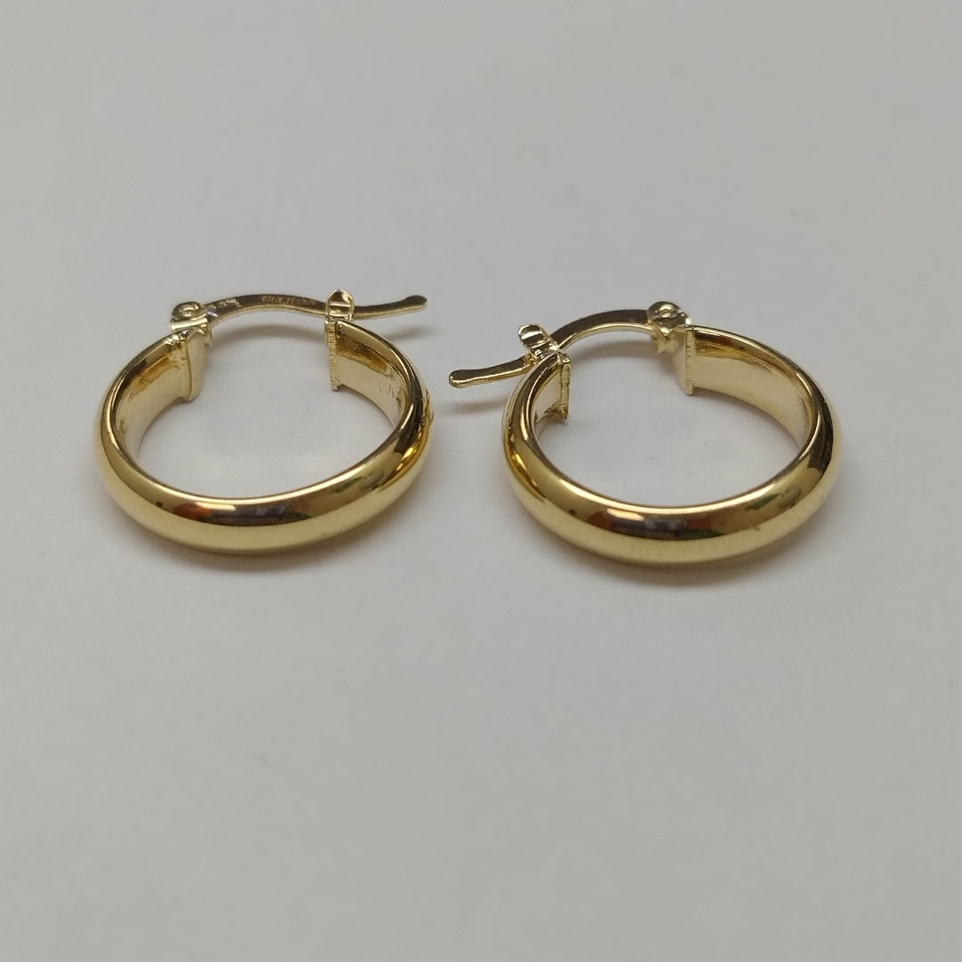 ARETES ARRACADA LISA 14K 1.7 GR (NUEVO)