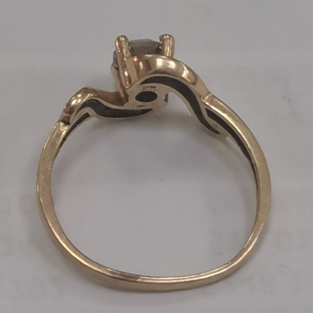 SOLITARIO ORO 14 K 2.2 GRMS (SEMINUEVO)