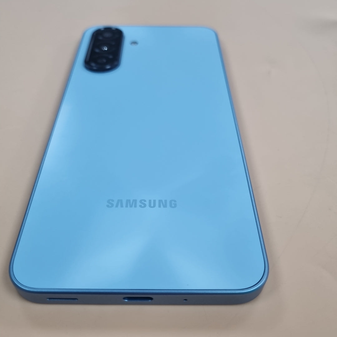 CELULAR SAMSUNG GALAXY A17 SM-A175F (2025) 128 GB 4 GB RAM (SEMINUEVO)