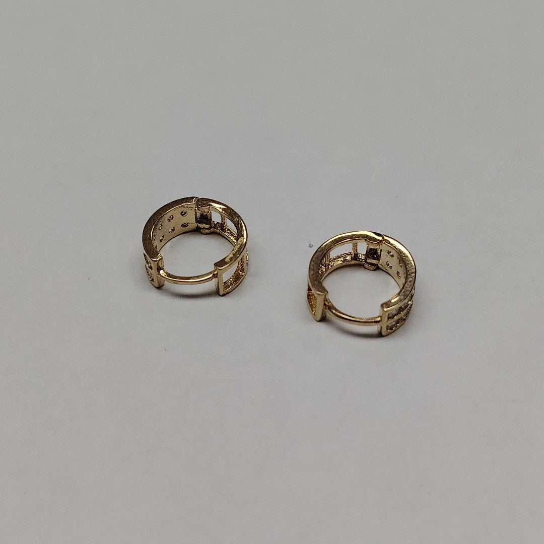 ARETES HUGGIES C CIRCONIAS 14K 1.7 GR (NUEVO)