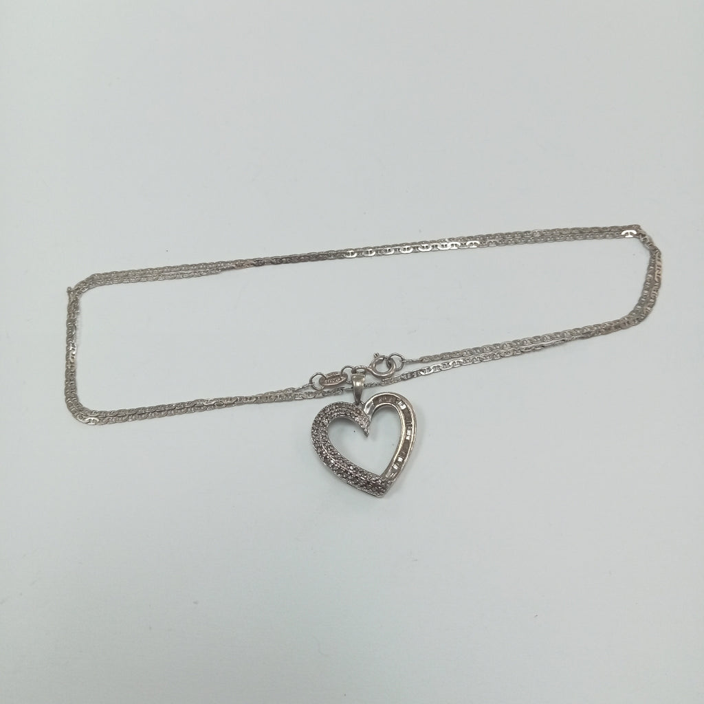 CADENA, DIJE PLATA 4.1 GRMS (SEMINUEVO)