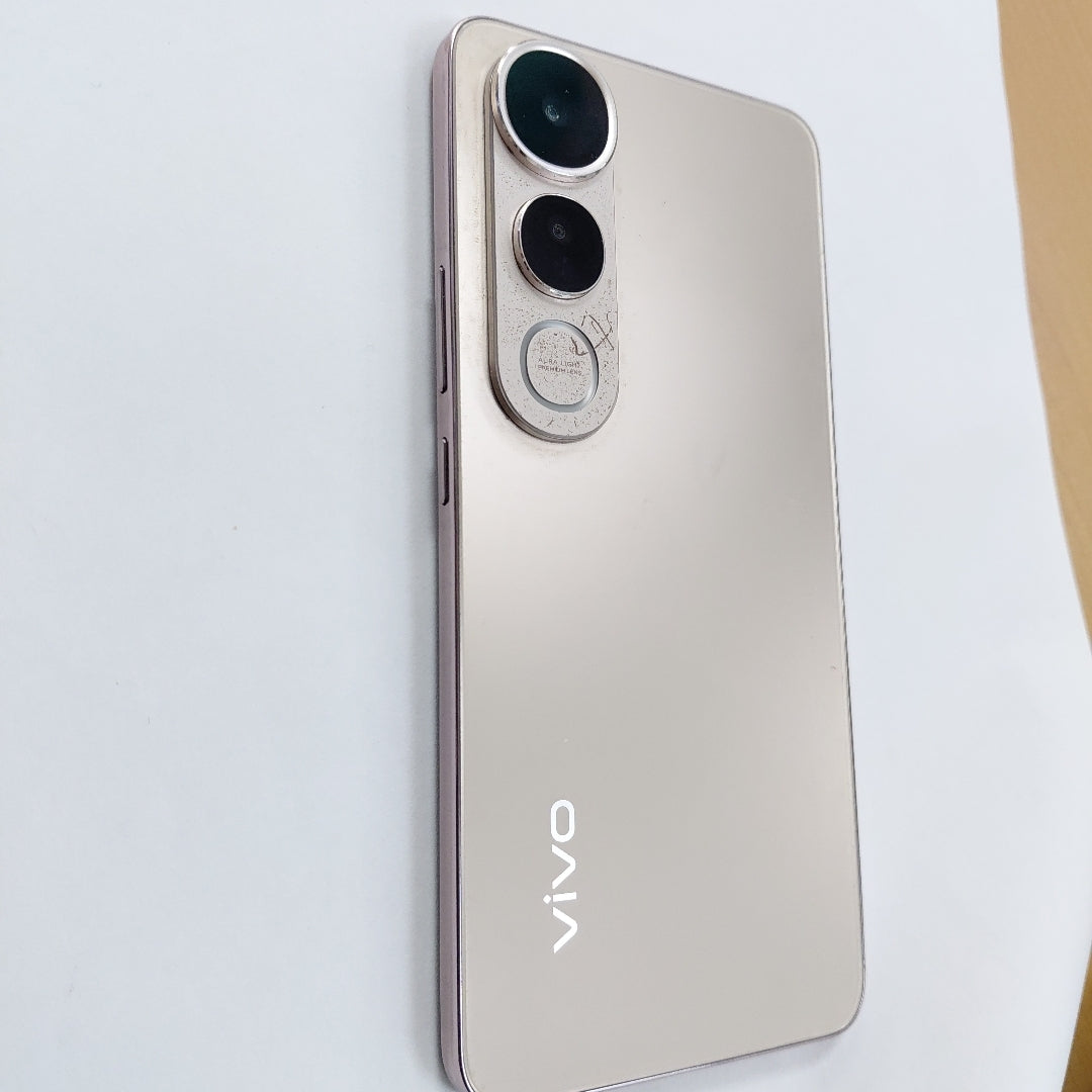 CELULAR VIVO V50 LITE 5G V2440 (2025) 256 GB 12 GB RAM (SEMINUEVO)