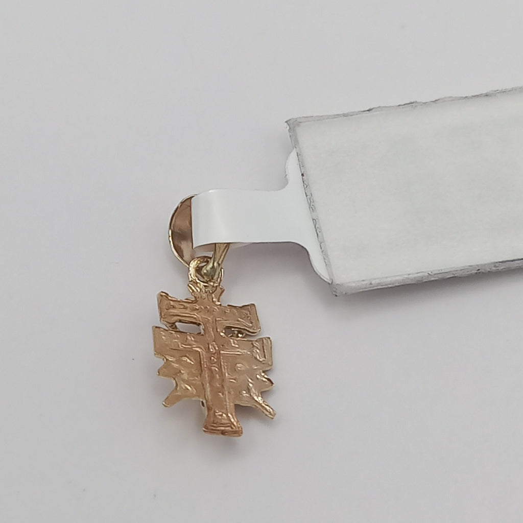 CRUZ DE CARAVACA, DIJE ORO 10 K 0.7 GRMS (SEMINUEVO)