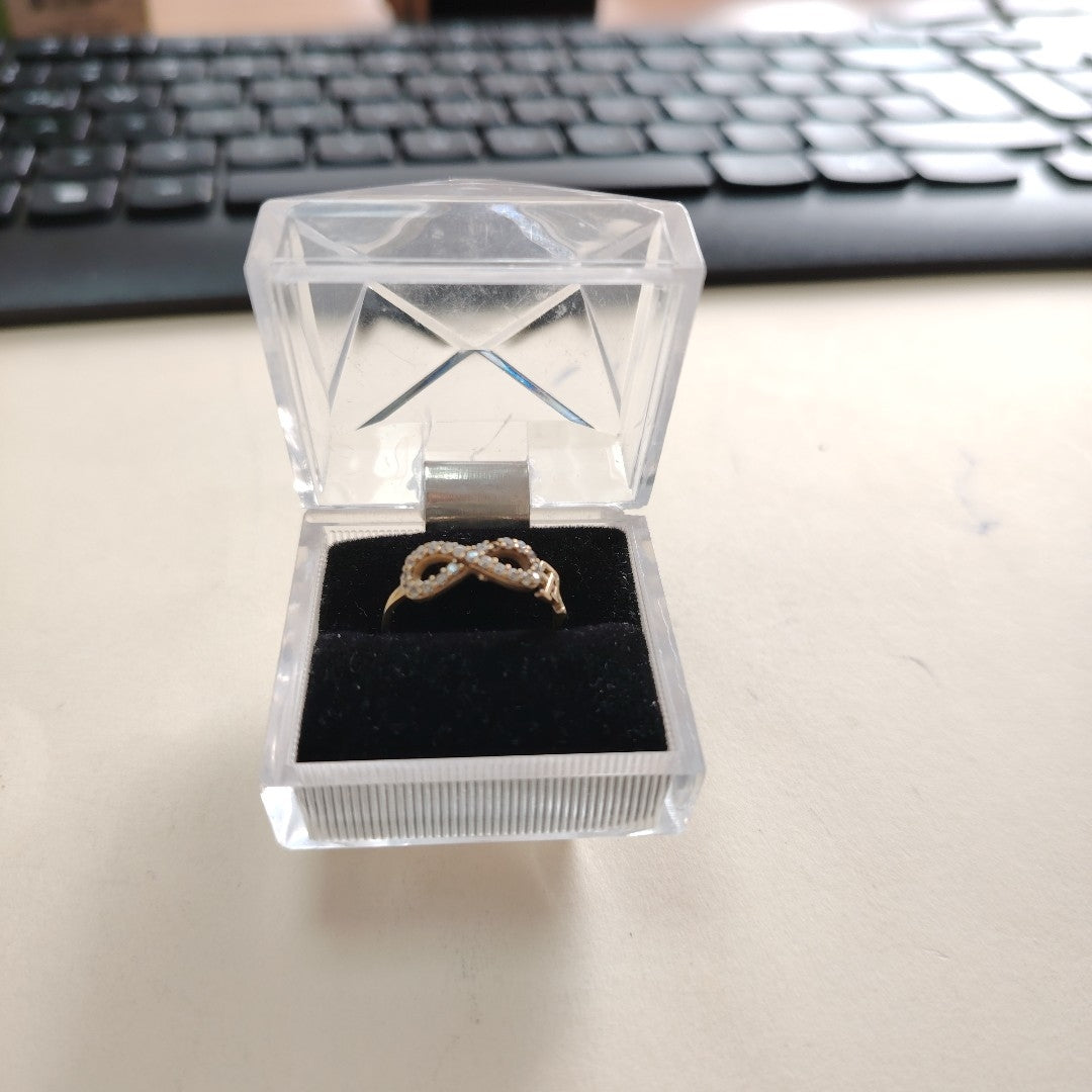 ANILLO CONMEMORATIVO ORO 10 K 1.1 GRMS (SEMINUEVO)