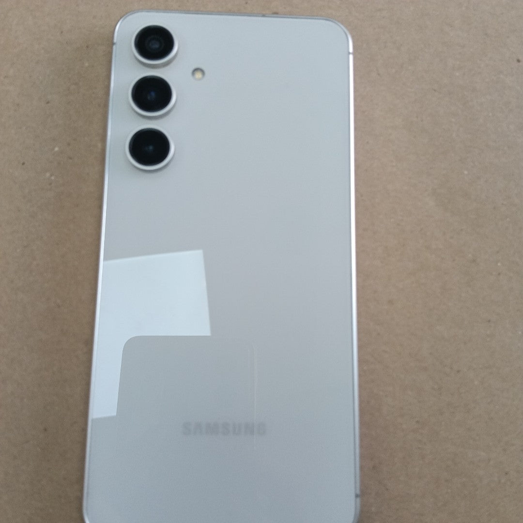 CELULAR SAMSUNG GALAXY S24 FE SM-S721B 256 GB 8 GB RAM (SEMINUEVO)