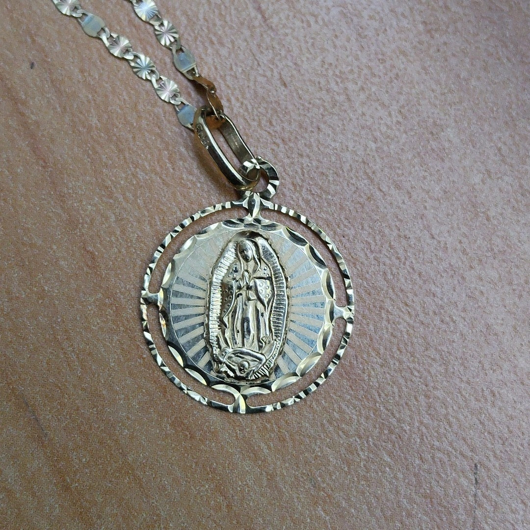 CADENA, MEDALLA RELIGIOSA ORO 14 K 2.6 GRMS (SEMINUEVO)
