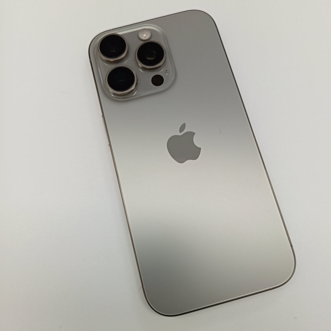 CELULAR APPLE IPHONE 16 PRO A3292 (2024) 128 GB 8 GB RAM (SEMINUEVO)