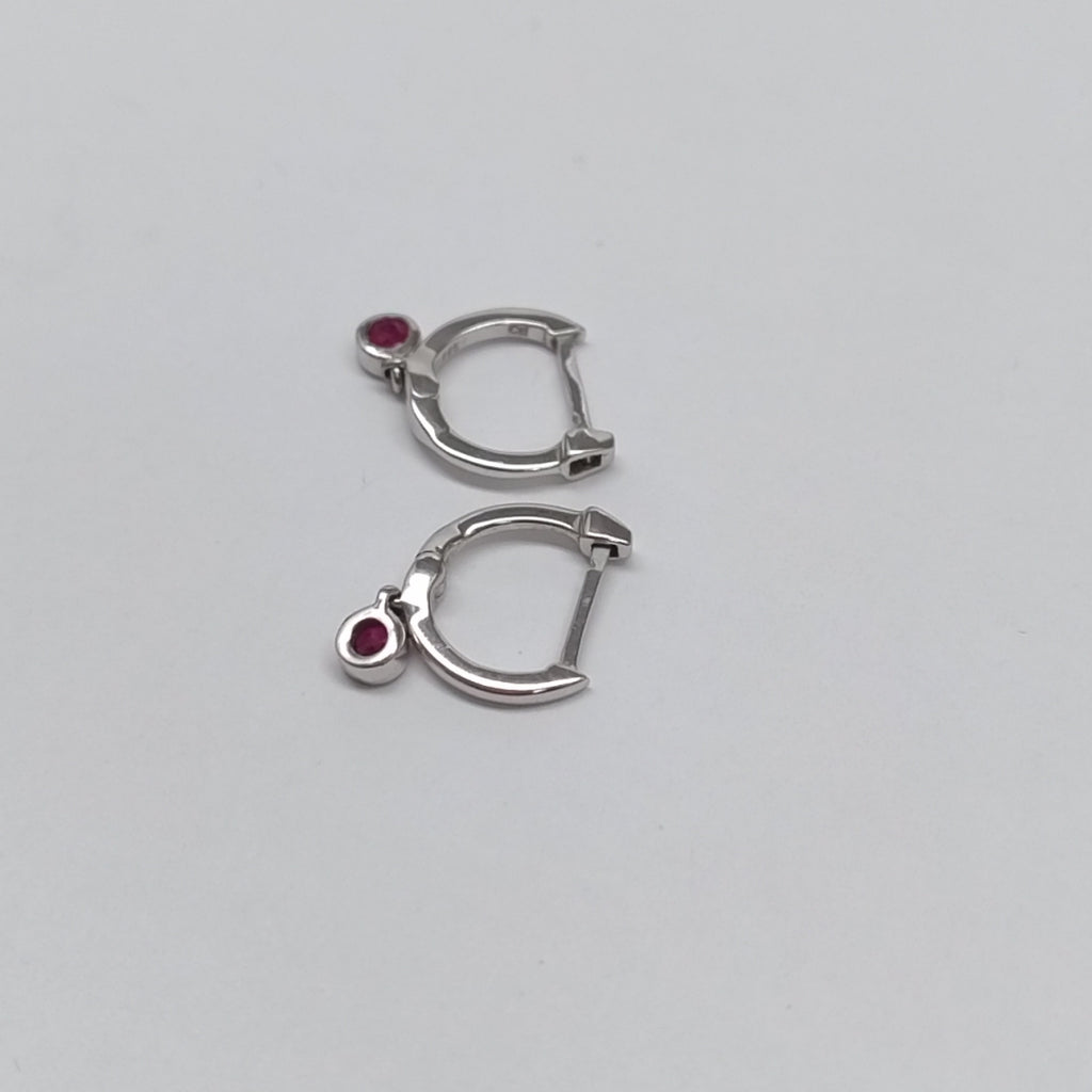 ARRACADAS PAR ORO, ORO BLANCO 14 K 1.7 GRMS (SEMINUEVO)