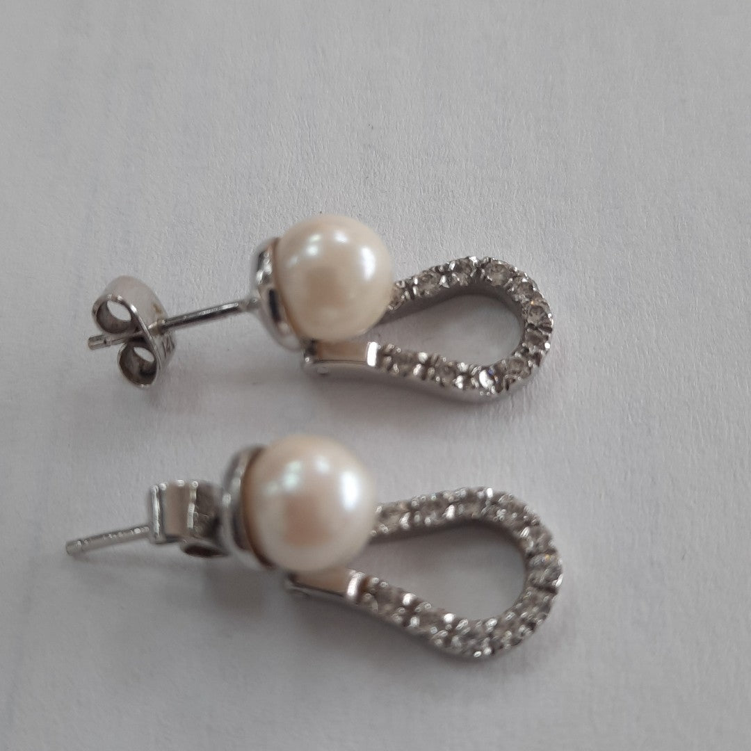 BROQUELES PAR ORO, ORO BLANCO 14 K 5.2 GRMS (SEMINUEVO)