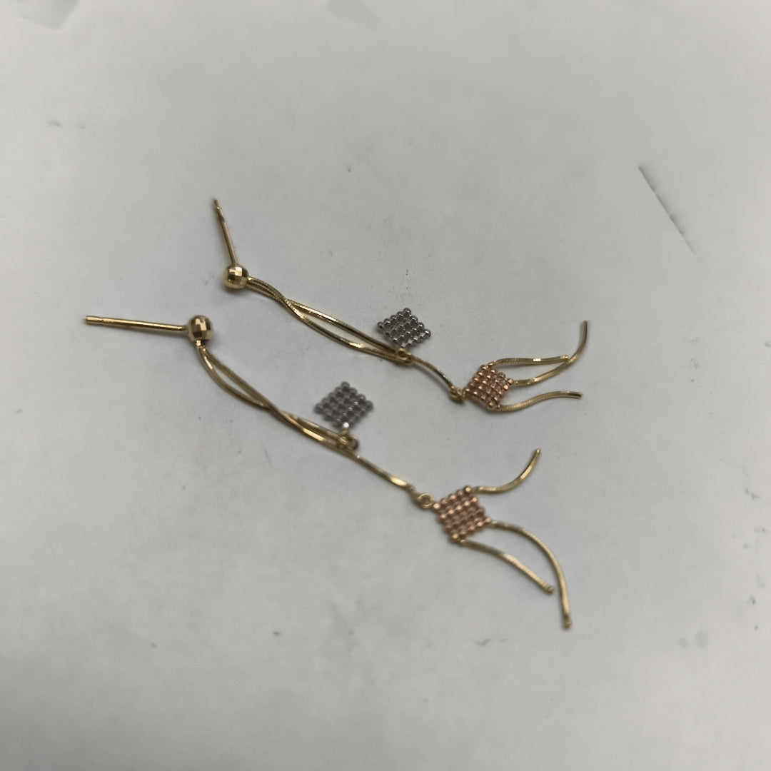 ARETES PAR ORO COMBINADO 14 K 1.4 GRMS (SEMINUEVO)